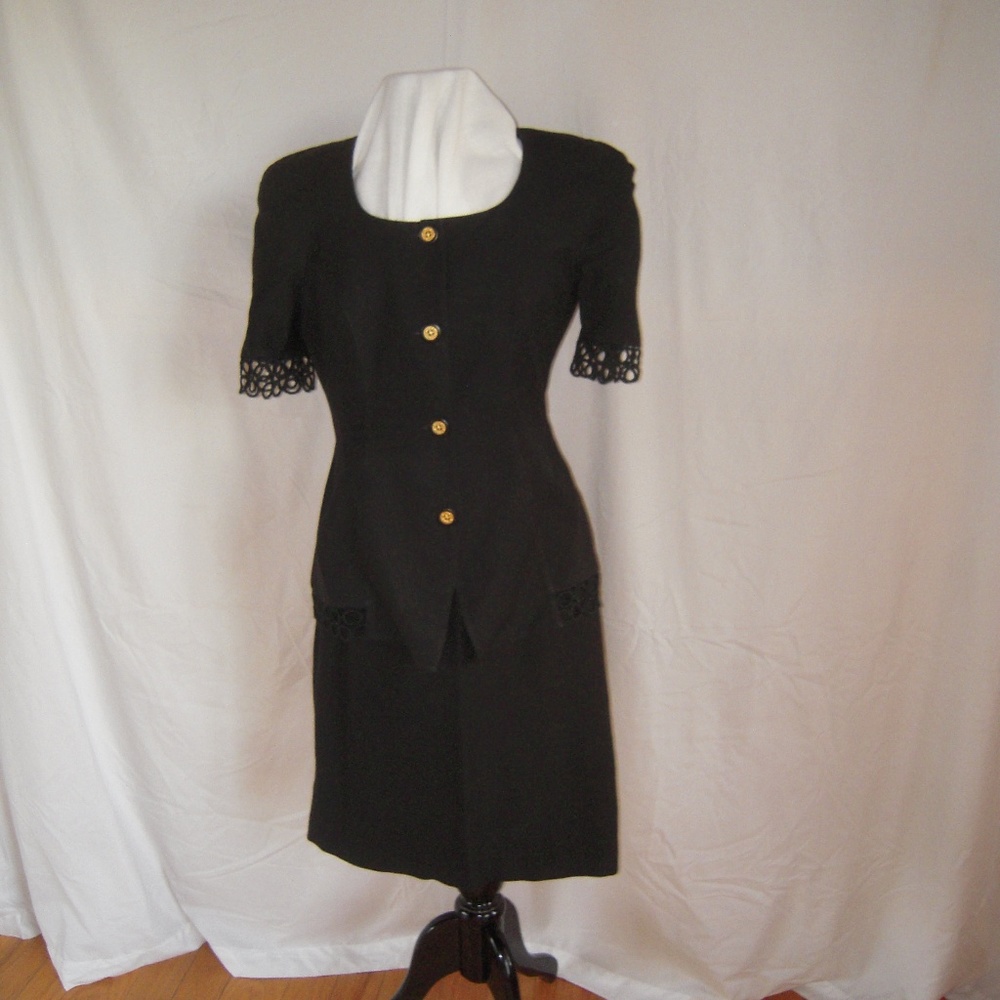 DINE tailored short sleeves w/ suit & skirt black